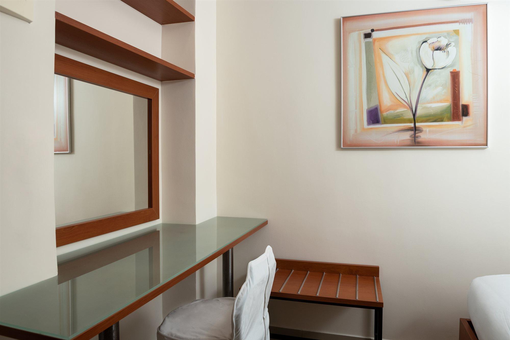 Hotel Galaxias Rhodes City Esterno foto