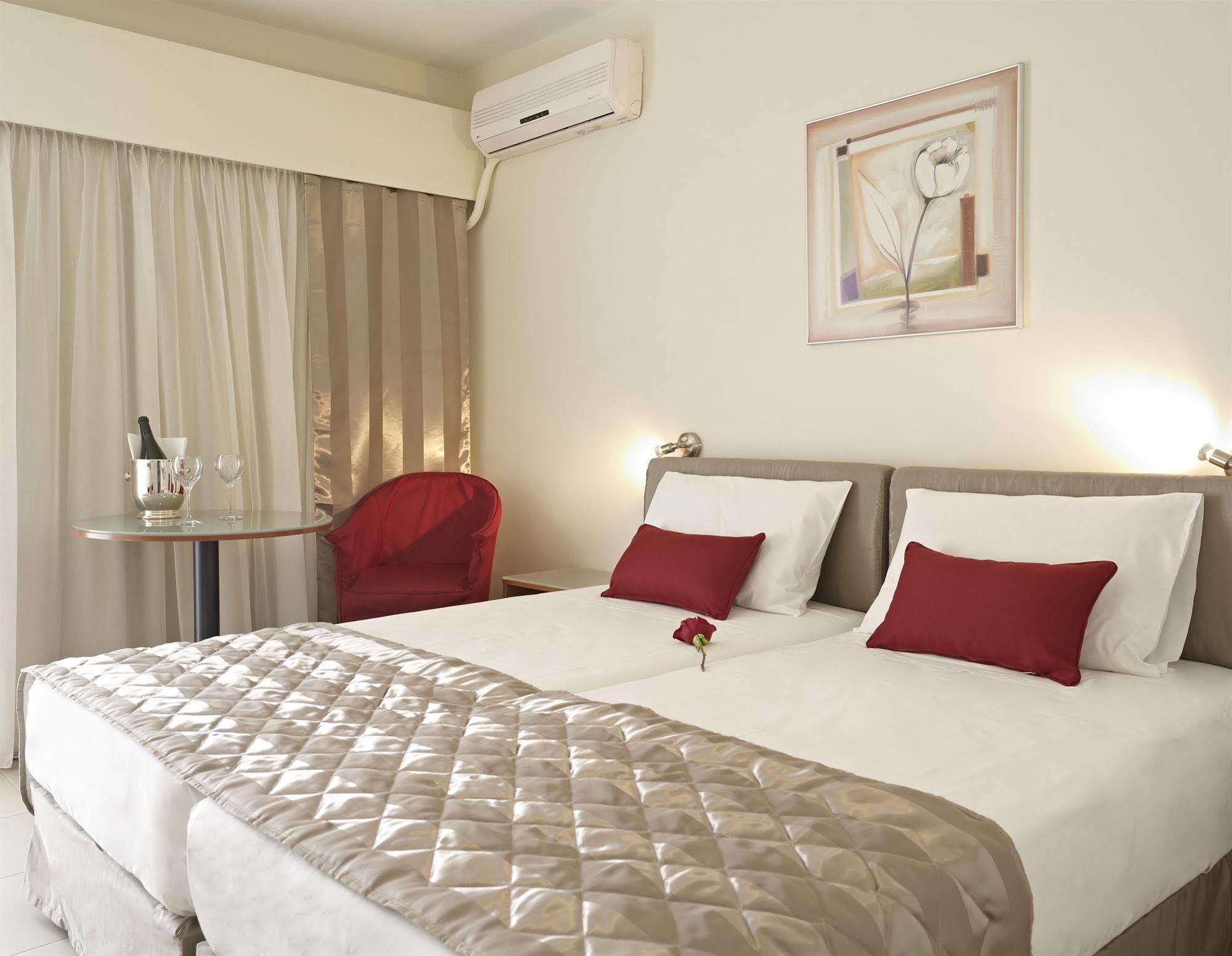 Hotel Galaxias Rhodes City Esterno foto