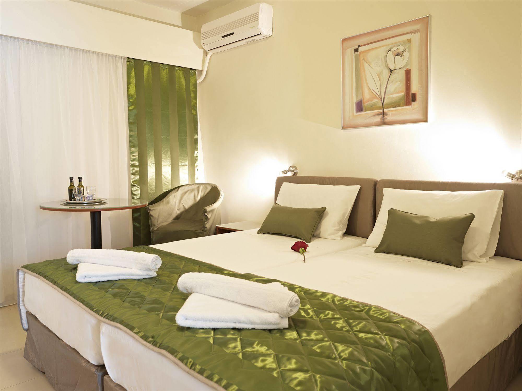 Hotel Galaxias Rhodes City Esterno foto